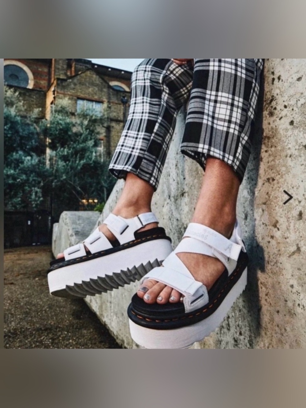 dr marten kimber hydro logo webbing sandal. white. size 8. fair condition.